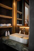 Lokale Resort Hotel & Villas