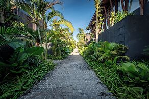 Lokale Resort Hotel & Villas
