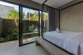 Lokale Resort Hotel & Villas