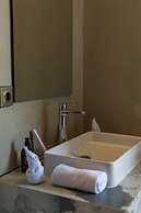 Lokale Resort Hotel & Villas