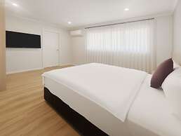 Albany Oak Motel
