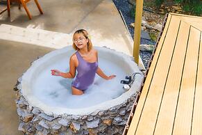 TheX10 PrivatePoolVilla & ResortKhaoYai