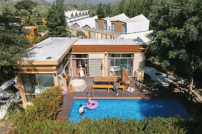 TheX10 PrivatePoolVilla & ResortKhaoYai