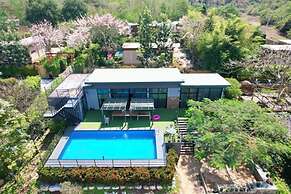 TheX10 PrivatePoolVilla & ResortKhaoYai
