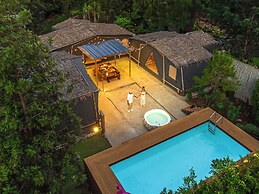 TheX10 PrivatePoolVilla & ResortKhaoYai