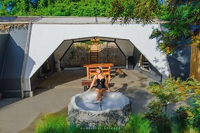 TheX10 PrivatePoolVilla & ResortKhaoYai