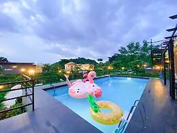 TheX10 PrivatePoolVilla & ResortKhaoYai