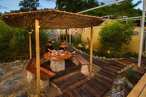 TheX10 PrivatePoolVilla & ResortKhaoYai