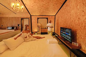 TheX10 PrivatePoolVilla & ResortKhaoYai
