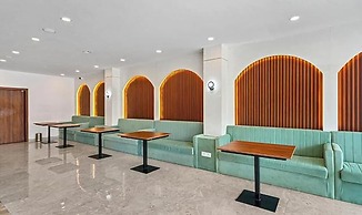 Fabhotel Sky Land