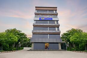 Fabhotel Yendluri'S Abode