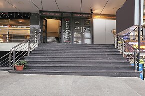 Fabhotel Skyline