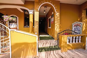 Via Romeo's Stays