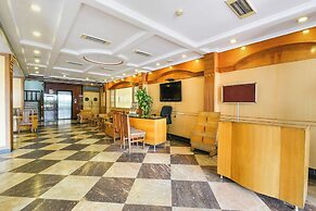 Fabhotel Marjan International