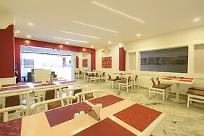 Fabhotel Marjan International