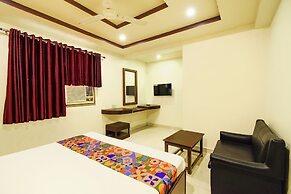 Fabhotel Marjan International