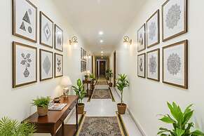 Fabhotel Marjan International