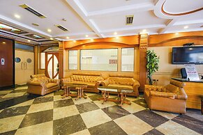 Fabhotel Marjan International