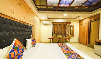Fabhotel Marjan International