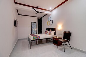 Fabhotel Zelosena