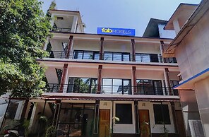Fabhotel Zelosena