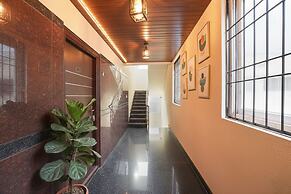 Fabhotel Royal Suites I