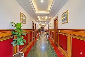 Fabhotel Yagna Residency