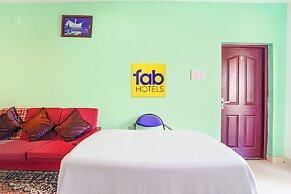 Fabhotel Park Grand Royal Palms