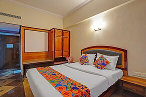 Fabhotel Aura Inn