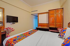 Fabhotel Aura Inn