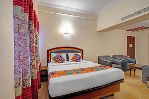 Fabhotel Aura Inn
