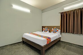 Fabhotel Luxury Suites