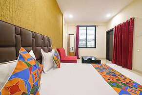 Fabhotel Parijat