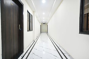Fabhotel Parijat