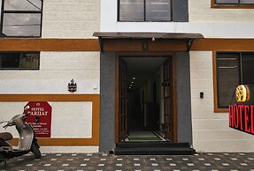 Fabhotel Parijat