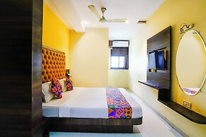 Fabhotel New Silver Elite