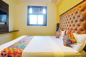 Fabhotel New Silver Elite