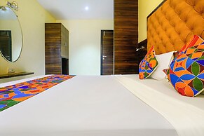 Fabhotel New Silver Elite