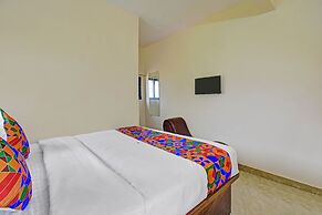 Fabhotel Shree Sai Inn