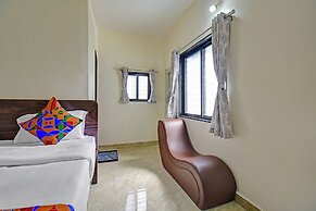 Fabhotel Shree Sai Inn