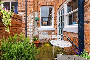 16 Steele Street