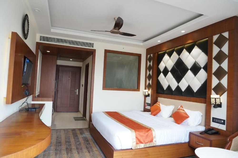 Hotel Grand Palace