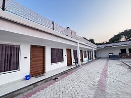 Hotel Omkar Palace