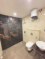 Hotel Omkar Palace