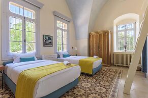 Amani Luxury 4BR Villa & Pool in Batroun