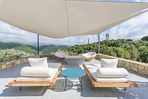 Amani Luxury 4BR Villa & Pool in Batroun