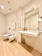 Condo Studio Plaza