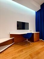 Condo Studio Plaza