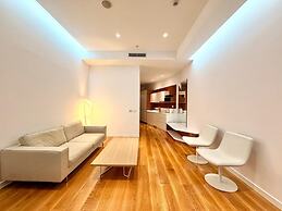 Condo Studio Plaza