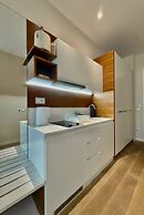 Condo Studio Plaza